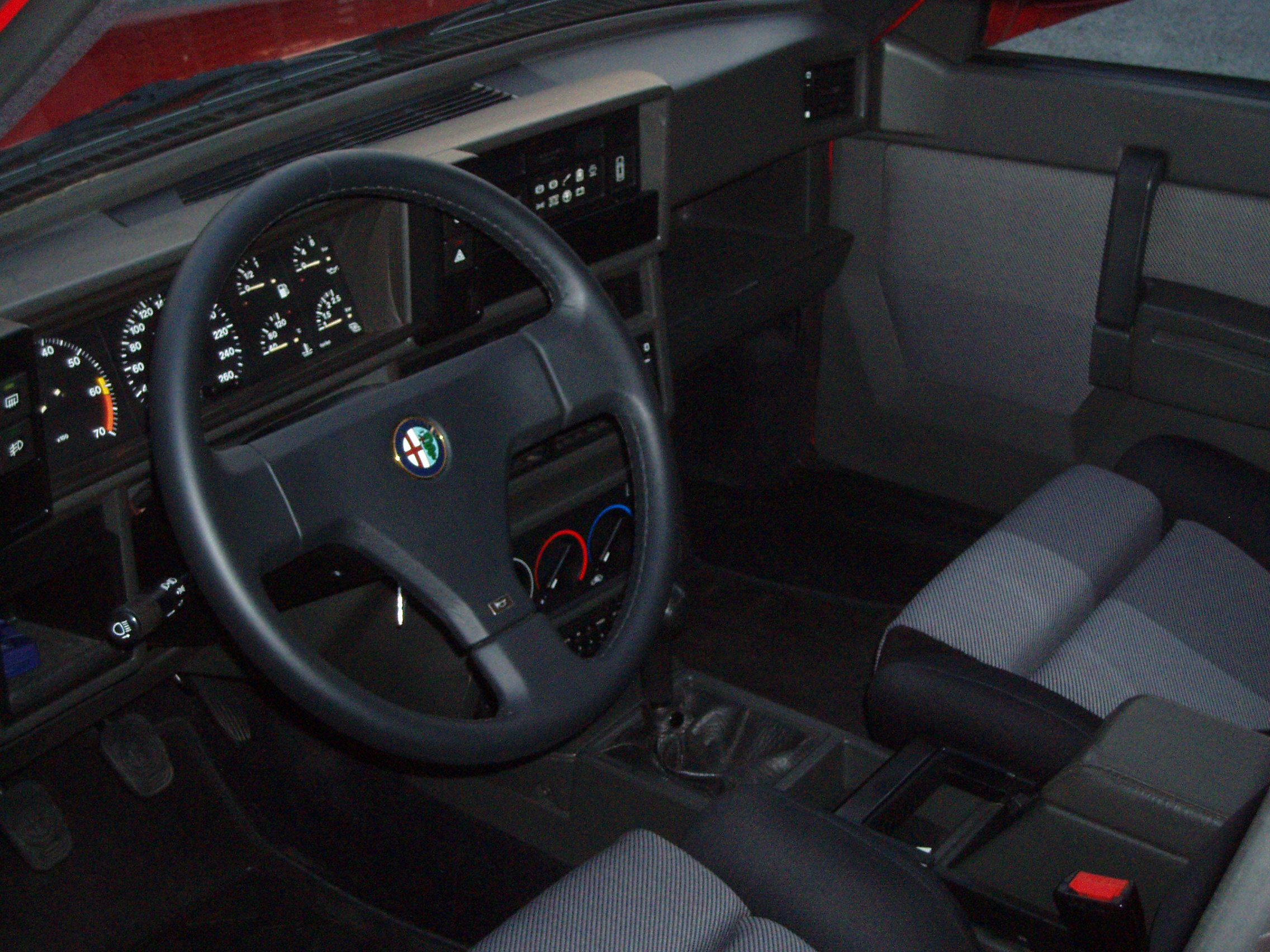 Interno Alfa 75